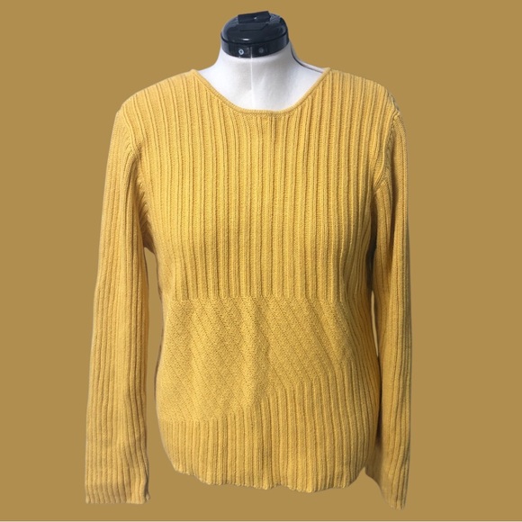 Liz Claiborne Sweaters - 🔸Liz Claiborne women’s mustard yellow sweater🔸